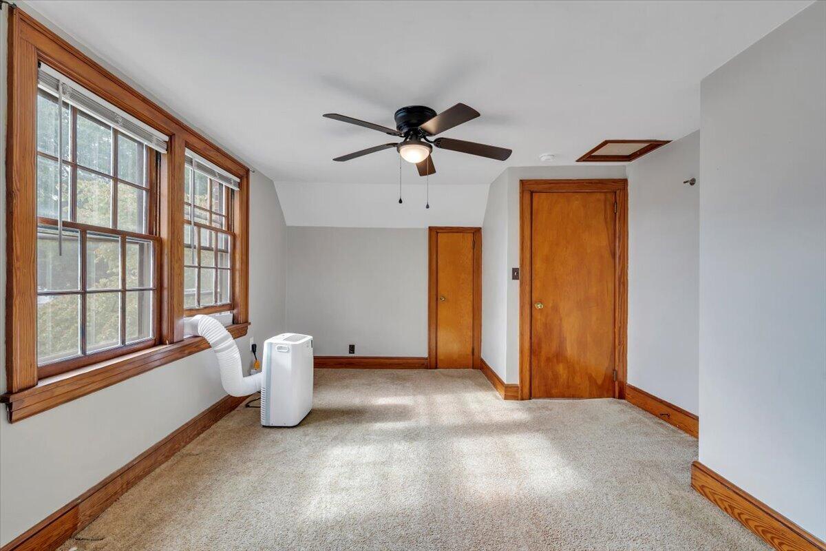 408 Liberty Road Northeast Roanoke, VA 24012 - Photo 21 of 37 21-MIB04221