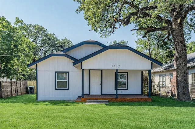 $221,990 | 3222 Grayson Street, Fort Worth, TX 76119