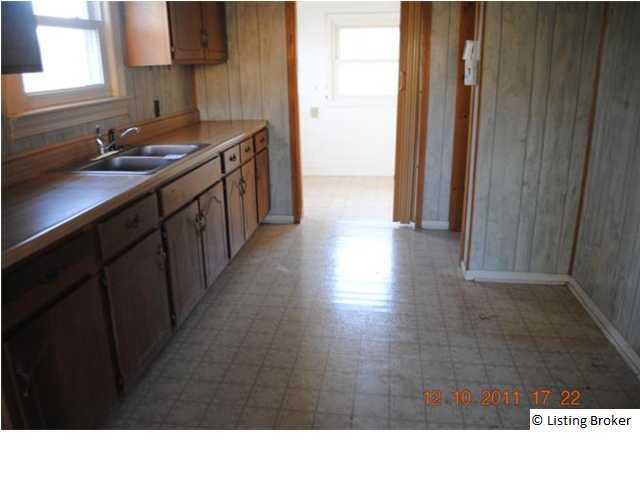 1371 South Wilson Road Radcliff, KY 40160 - Photo 4 of 14 Additional Photo