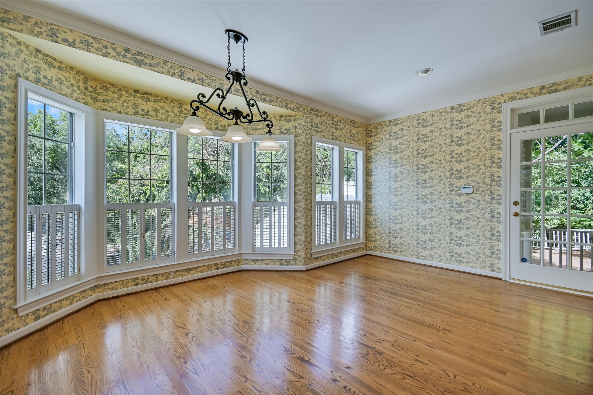 7505 Stepdown Cove Austin, TX 78731 - Photo 10 of 37 Gallery Image 10