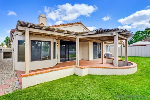 $1,495,000 | 11753 Avenida Sivrita, San Diego, CA 92128