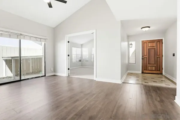 $1,495,000 | 11753 Avenida Sivrita, San Diego, CA 92128