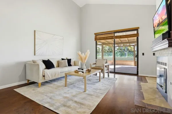 $1,495,000 | 11753 Avenida Sivrita, San Diego, CA 92128