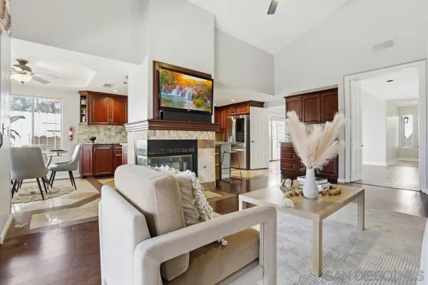 $1,495,000 | 11753 Avenida Sivrita, San Diego, CA 92128