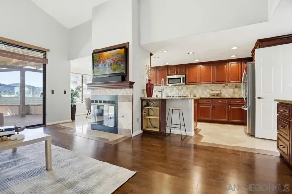 $1,495,000 | 11753 Avenida Sivrita, San Diego, CA 92128