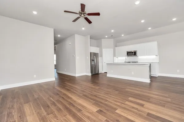 $2,850 | 10526 Moon Valley Lane, Rosharon, TX 77583