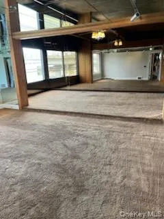 $4,200 | 125 West Hoffman Avenue, Lindenhurst, NY 11757