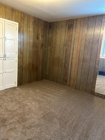 $4,200 | 125 West Hoffman Avenue, Lindenhurst, NY 11757
