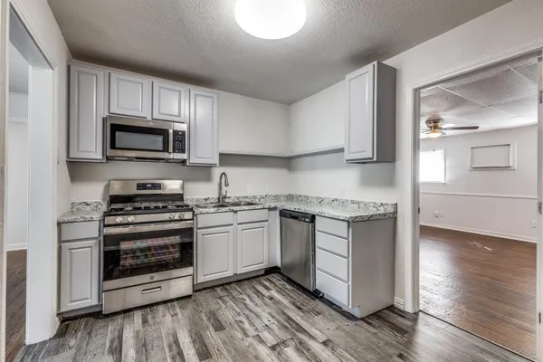 $1,650 | 4256 Standish Road, Fort Worth, TX 76133