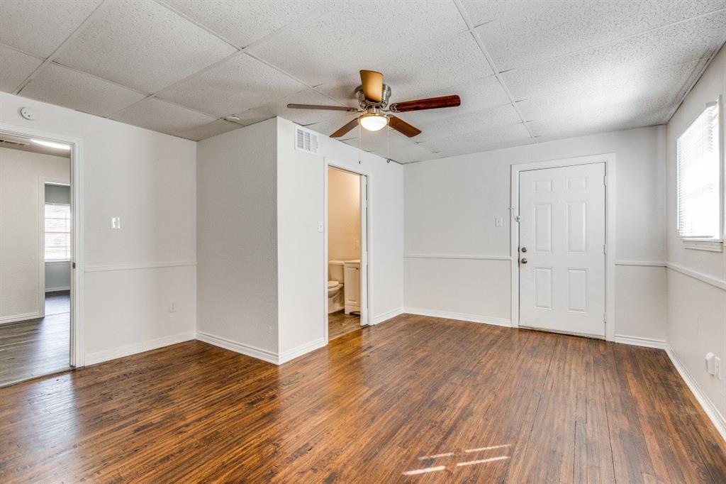 4256 Standish Road Fort Worth, TX 76133 - Photo 4 of 12