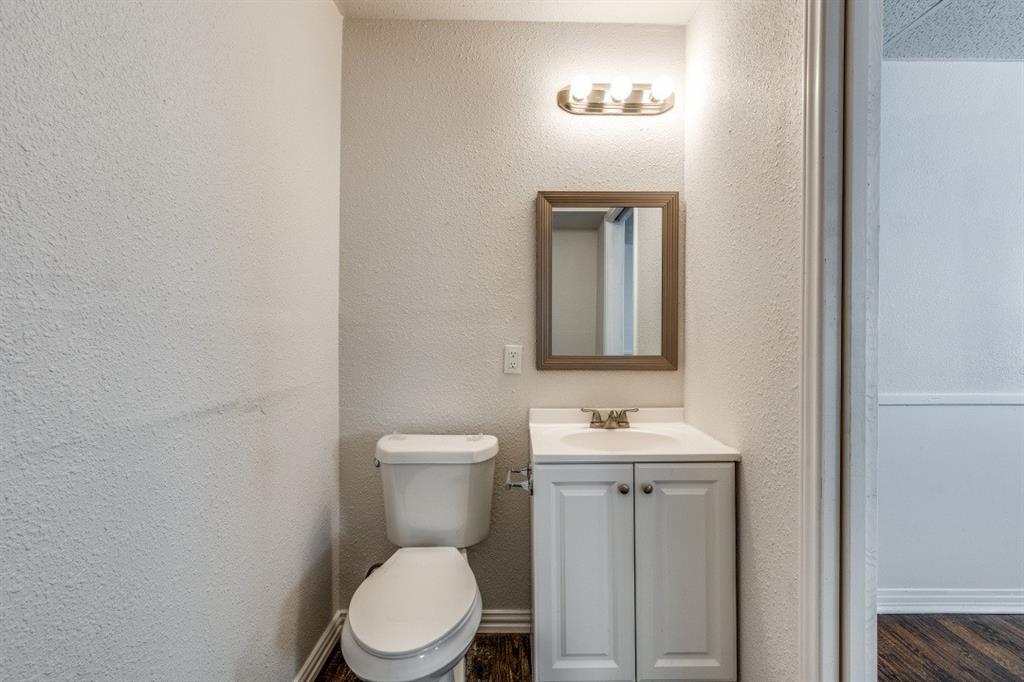 4256 Standish Road Fort Worth, TX 76133 - Photo 10 of 12