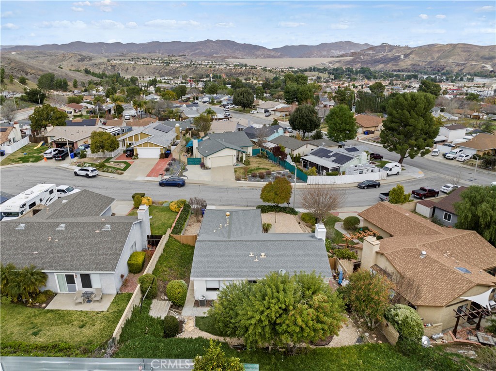 28014 Fox Run Circle Castaic, CA 91384 - Photo 26 of 27 an aerial view of a