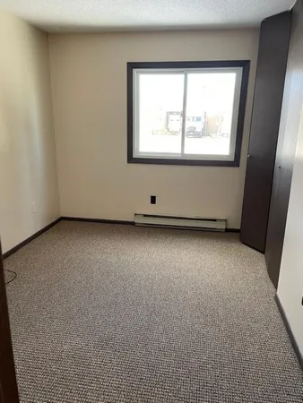 $710 | 936 6th Street Northeast, Unit 2N, Staples, MN 56479