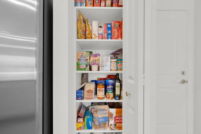 $3,250 | 4246 Lagoon Shore Drive, Lake Worth, FL 33467