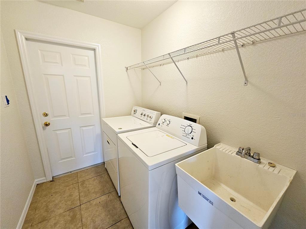 66 North McCall Road Englewood, FL 34223 - Photo 12 of 18 Gallery Image 12