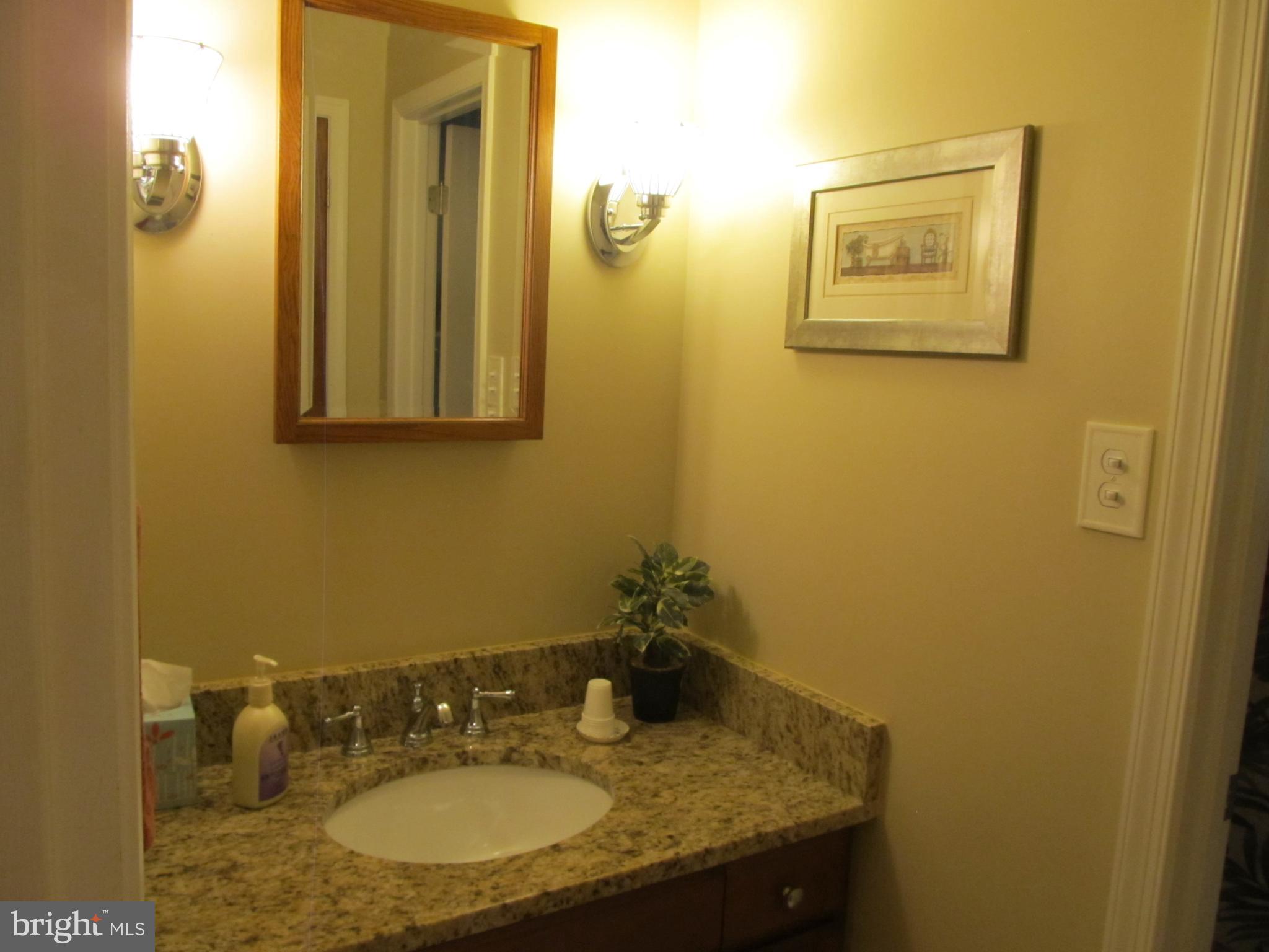 5 Ridgecliff Court Kingsville, MD 21087 - Photo 37 of 43 Upper Hall Bath with updated vanity
