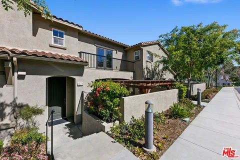 $819,000 | 1572 Silver Shadow Drive, Newbury Park, CA 91320