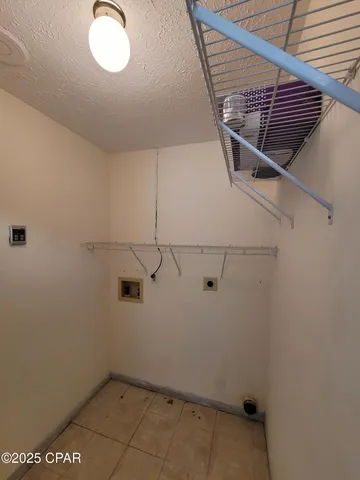 $1,900 | 1425 South Gay Avenue, Panama City, FL 32404