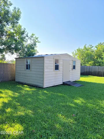 $1,900 | 1425 South Gay Avenue, Panama City, FL 32404