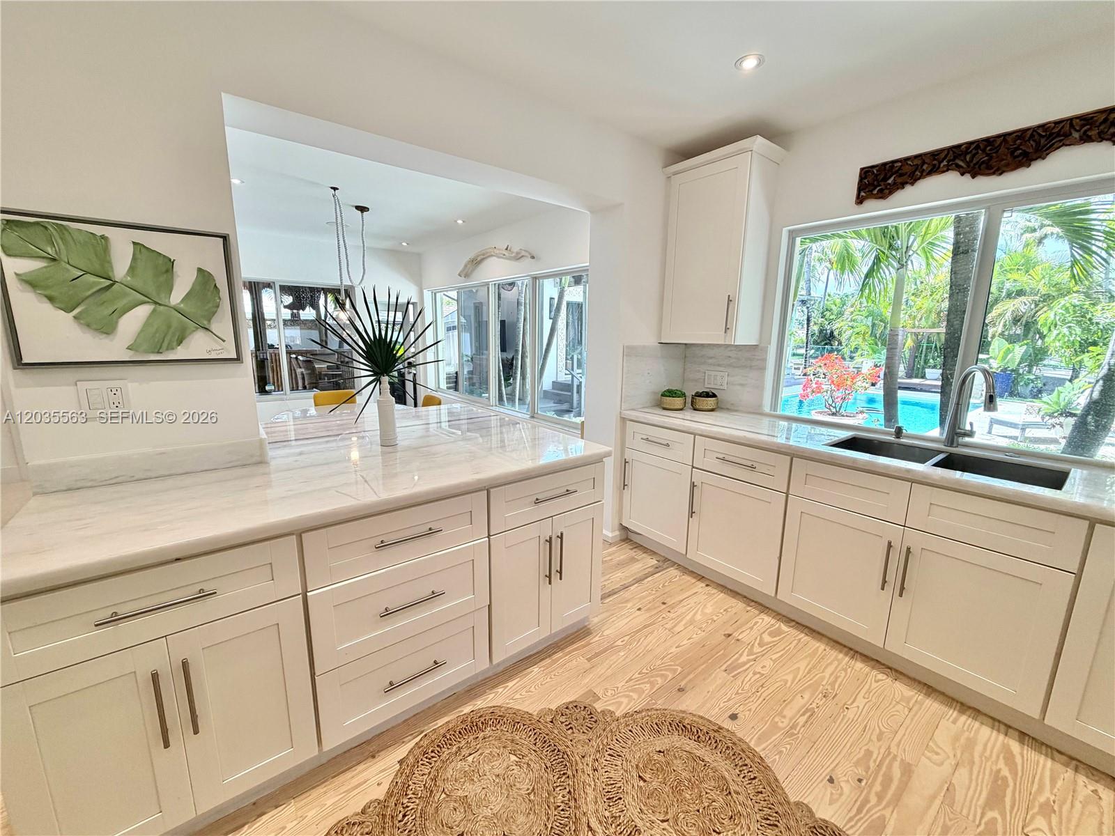 1460 Cleveland Road Miami Beach, FL 33141 - Photo 14 of 30