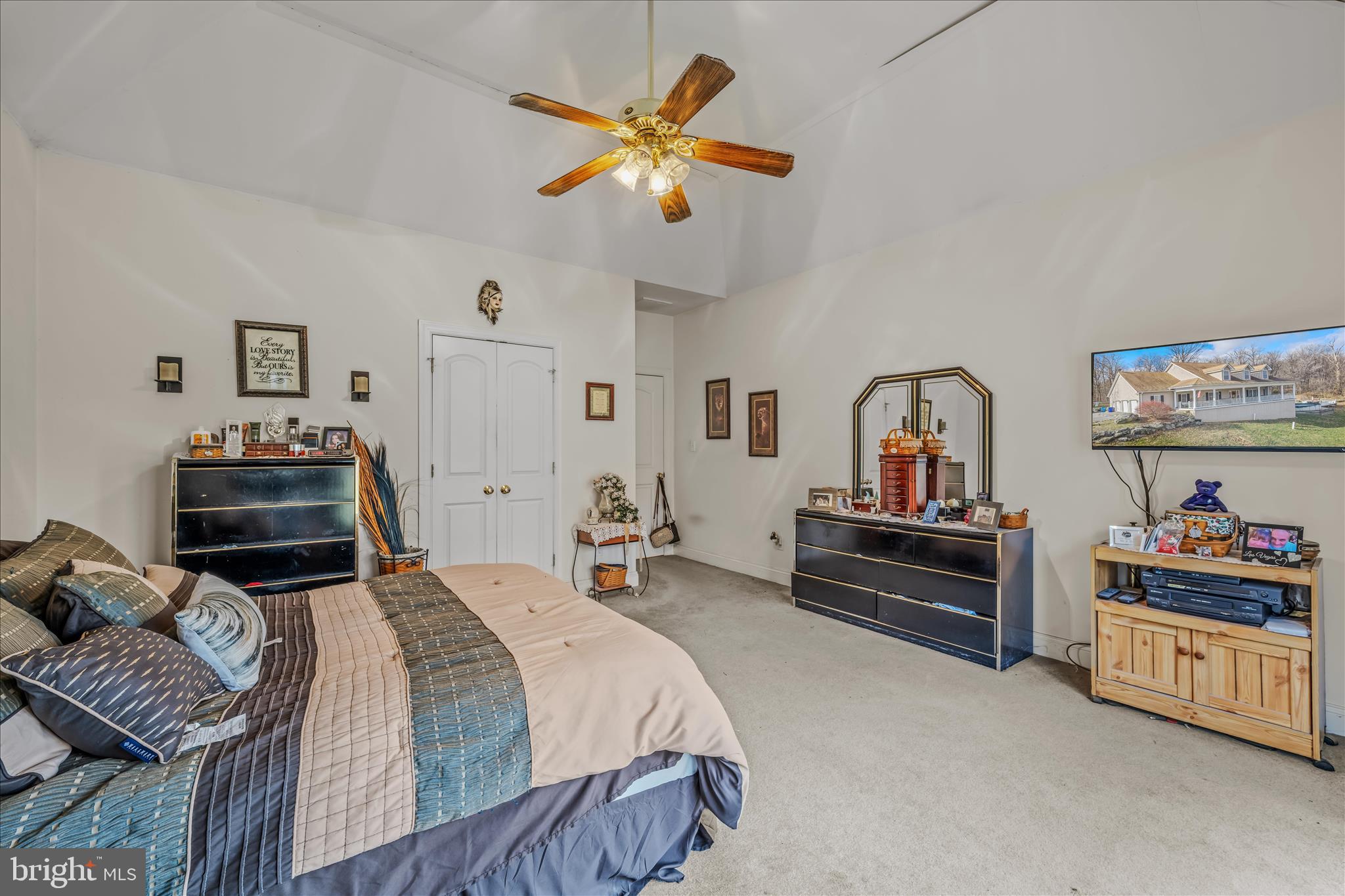 7020 Debold Road Thurmont, MD 21788 - Photo 35 of 83 a bedroom with furniture and window