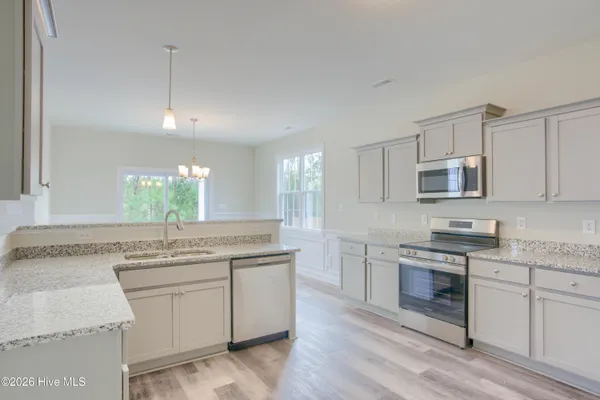 $339,800 | 719 Jasmine Lane, Jacksonville, NC 28546