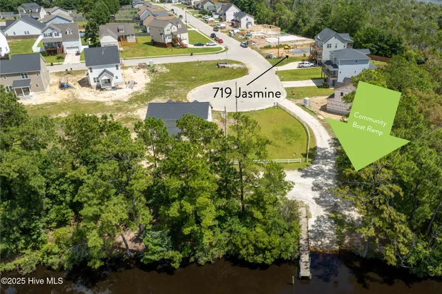 $339,800 | 719 Jasmine Lane, Jacksonville, NC 28546