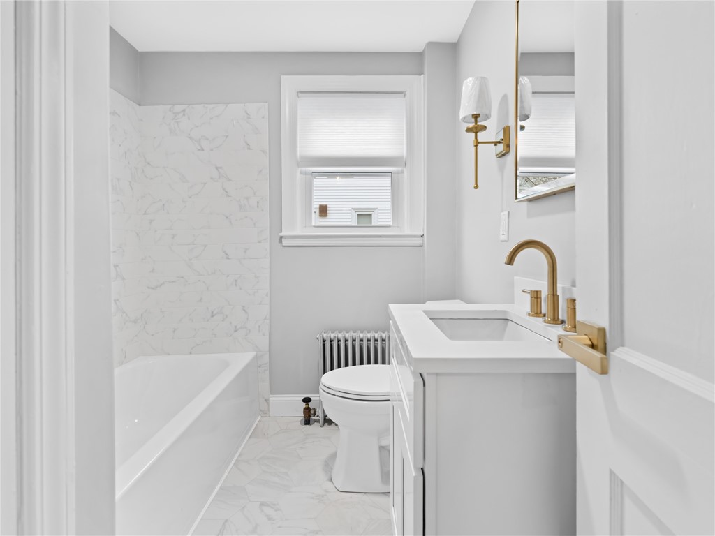 41 Drake Road Warwick, RI 02888 - Photo 18 of 26