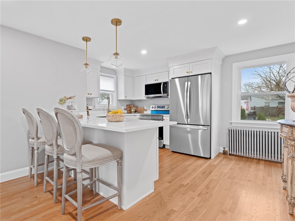 41 Drake Road Warwick, RI 02888 - Photo 2 of 26