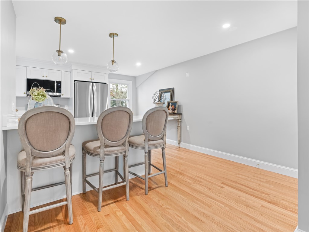 41 Drake Road Warwick, RI 02888 - Photo 8 of 26