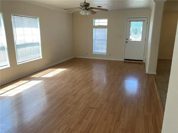 $1,695 | 5737 Franklin Avenue, New Orleans, LA 70122