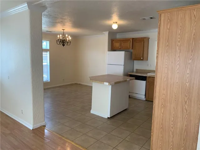 $1,795 | 5737 Franklin Avenue, New Orleans, LA 70122