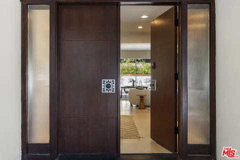 $2,695,000 | 3108 Nichols Canyon Road, Los Angeles, CA 90046