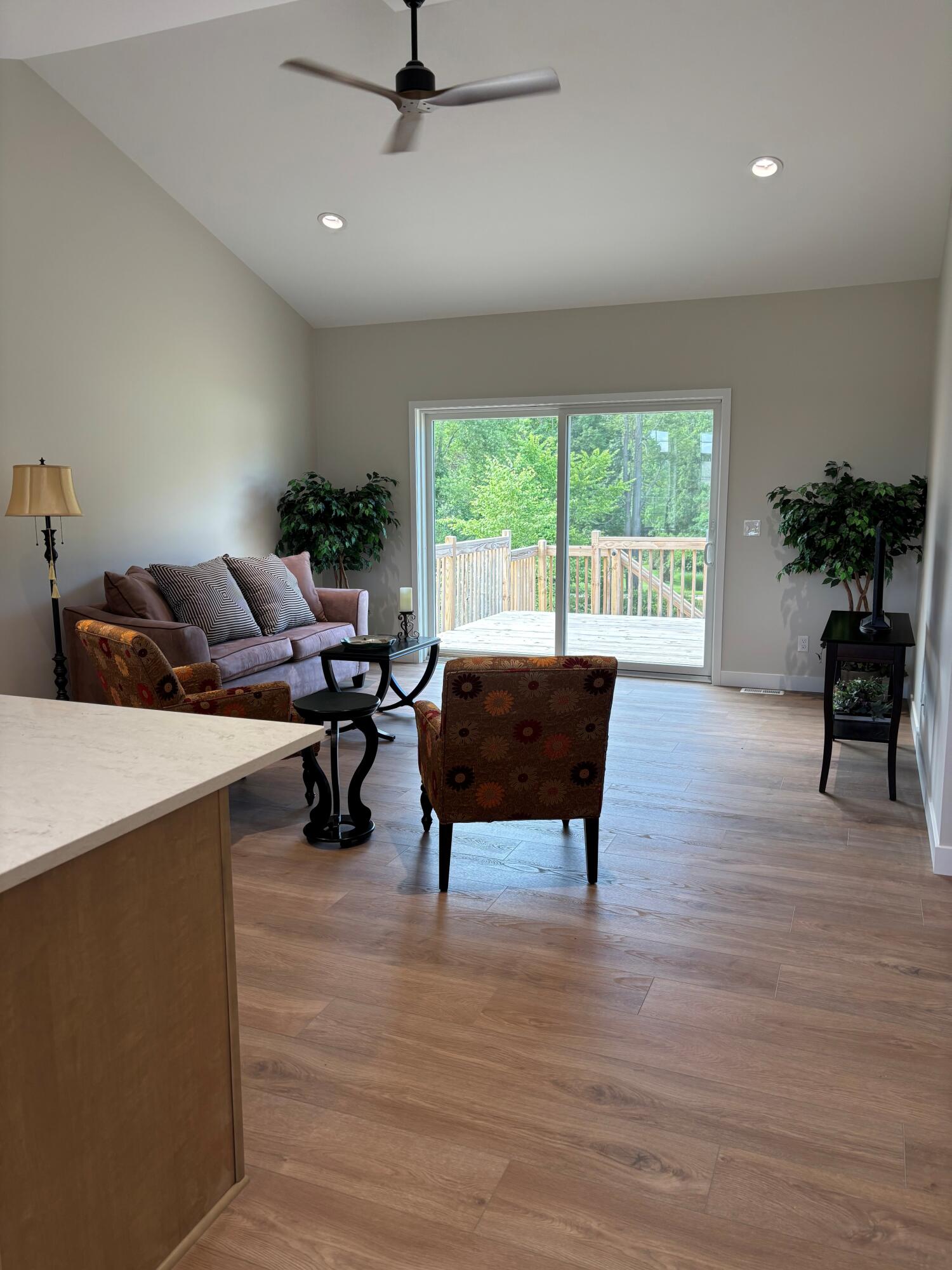 413 Coventry Road Battle Creek, MI 49015 - Photo 11 of 17 LR 2