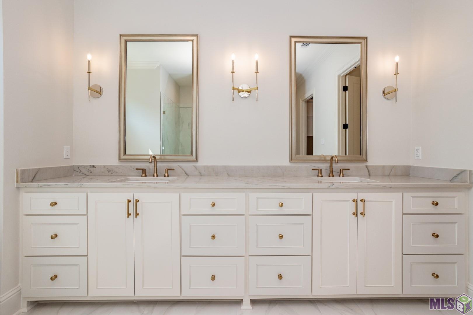 2127 Stableford Lane Baton Rouge, LA 70809 - Photo 29 of 46 Double Vanities Plus Custom Mirrors