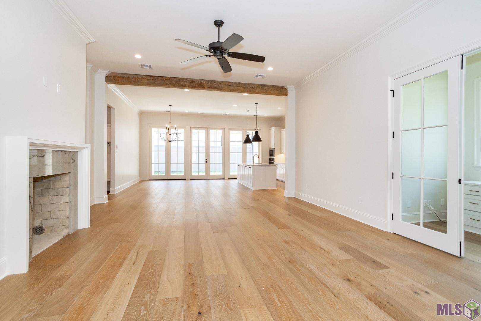 2127 Stableford Lane Baton Rouge, LA 70809 - Photo 10 of 46 Huge Open Living Area