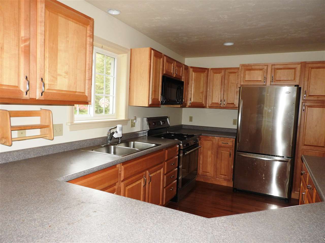246 Stoneham Road Brookfield, NH 03872 - Photo 19 of 27