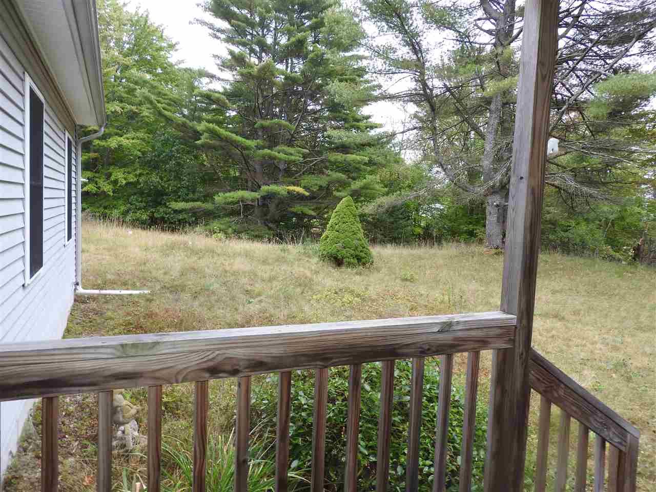 246 Stoneham Road Brookfield, NH 03872 - Photo 3 of 27