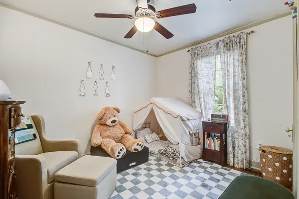 $3,000 | 4420 South Rhett Avenue, North Charleston, SC 29405