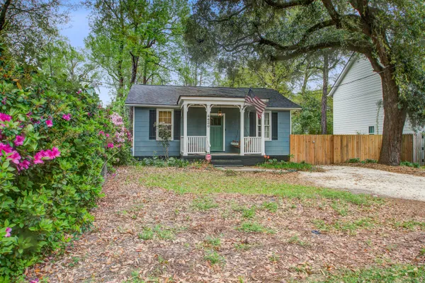 $3,000 | 4420 South Rhett Avenue, North Charleston, SC 29405