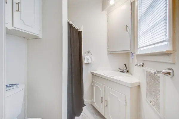 $3,000 | 4420 South Rhett Avenue, North Charleston, SC 29405