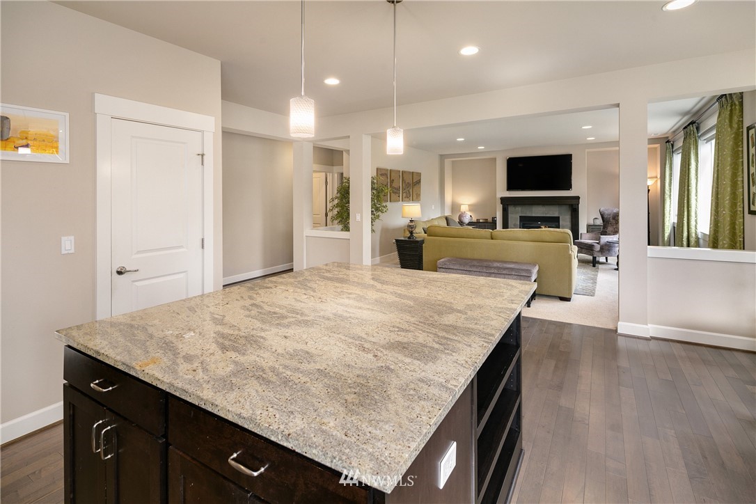 6323 Southeast 2nd Street Renton, WA 98059 - Photo 4 of 25