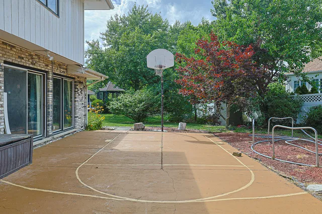 a house view with a outdoor space