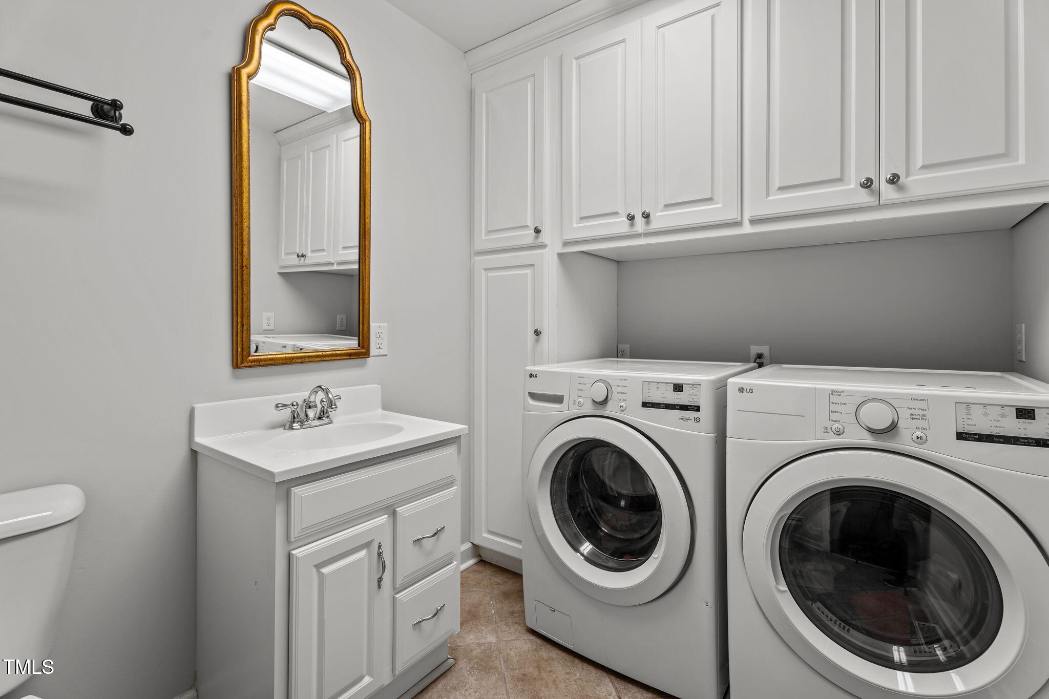 919 Drag Strip Road Benson, NC 27504 - Photo 25 of 54 Main Floor Laundry