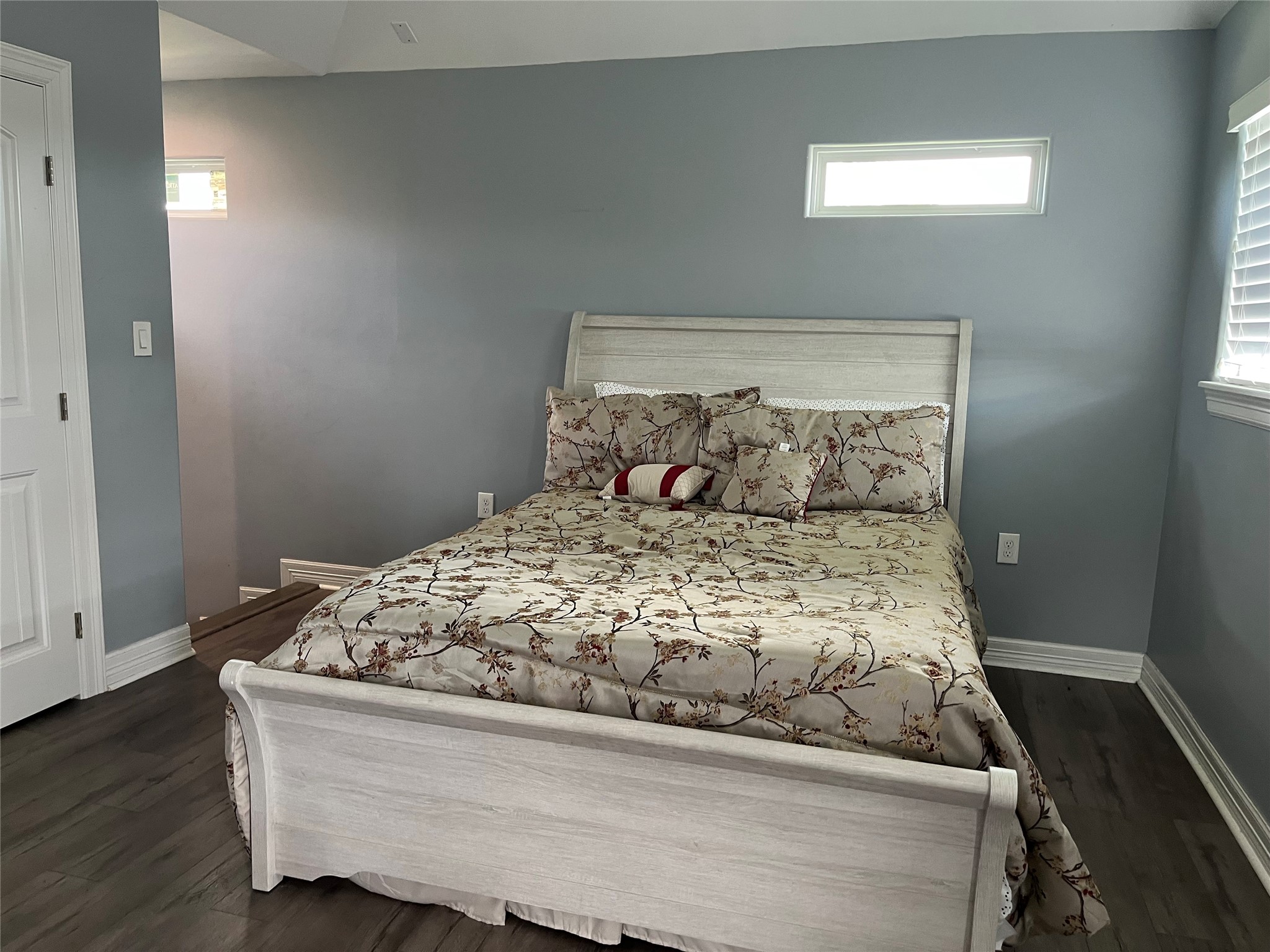 21511 Rio Villa Drive Houston, TX 77049 - Photo 34 of 45 a bed sitting in a bedroom next to a window
