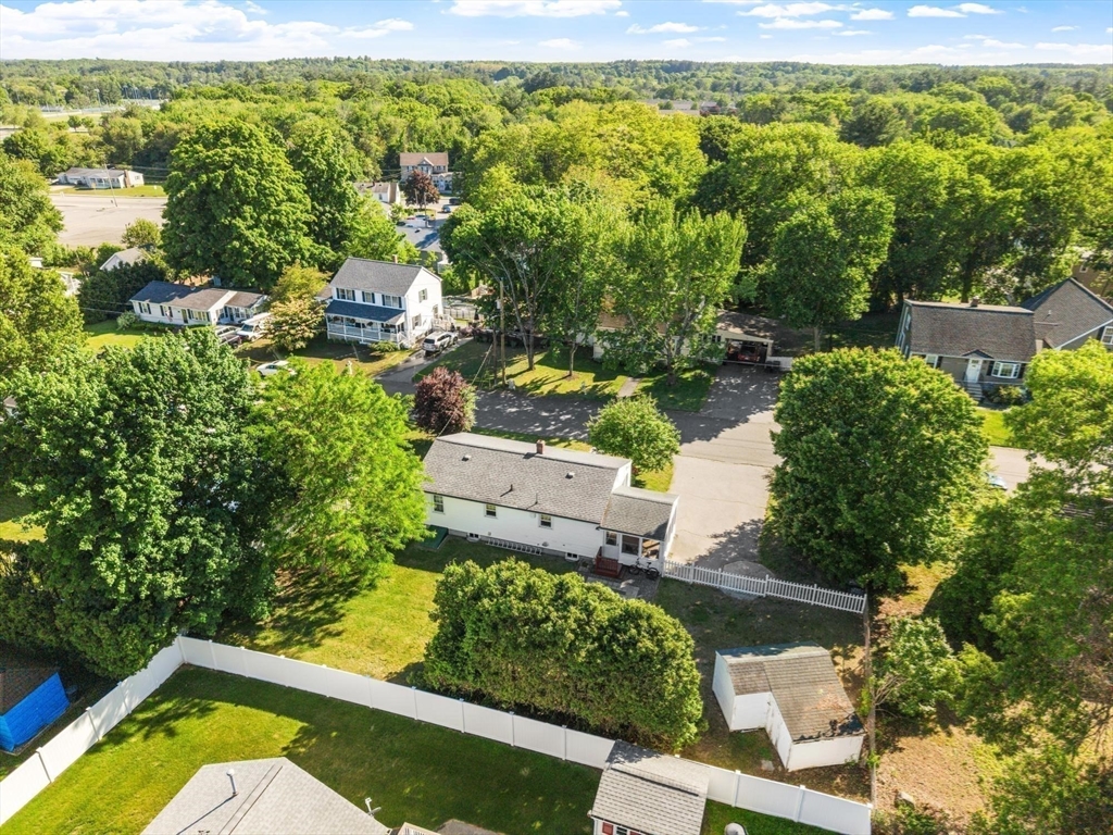 27 Sunset Road Dracut, MA 01826 - Photo 5 of 29