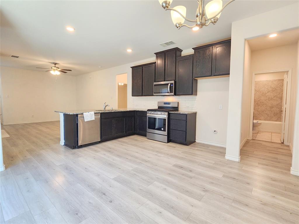 2124 Hobby Drive Forney, TX 75126 - Photo 14 of 40