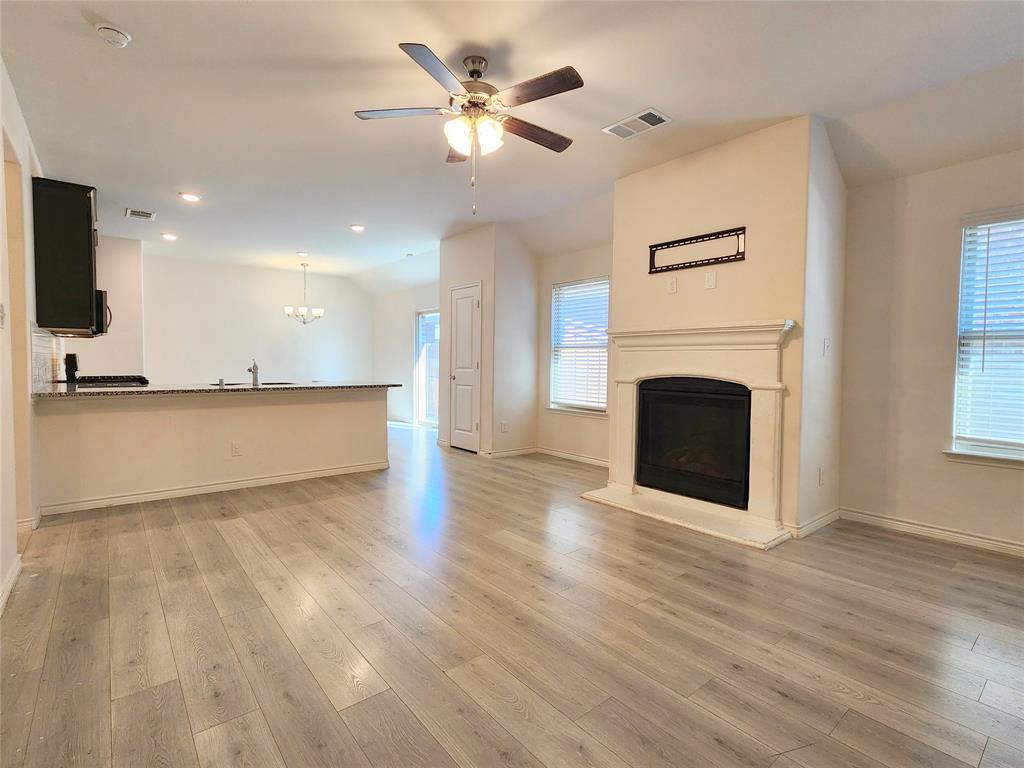 2124 Hobby Drive Forney, TX 75126 - Photo 8 of 40