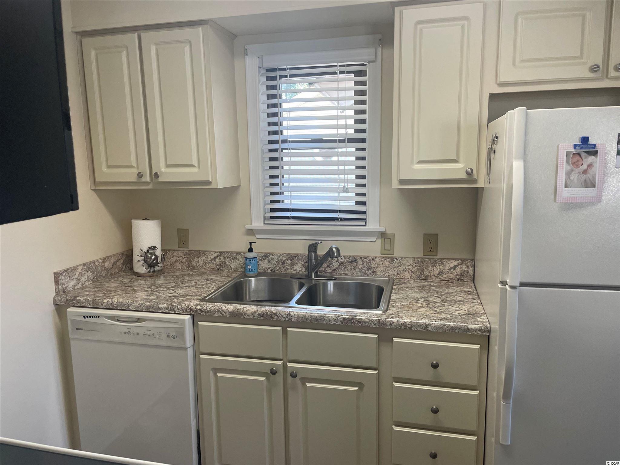 825 Keel Court Murrells Inlet, SC 29576 - Photo 10 of 29 Gallery Image 10