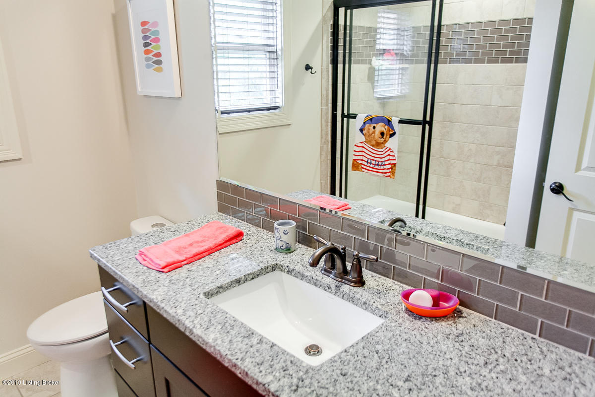 7815 Spring Farm Pointe Place Prospect, KY 40059 - Photo 30 of 44 7815 Springfarm Pointe Pl-35